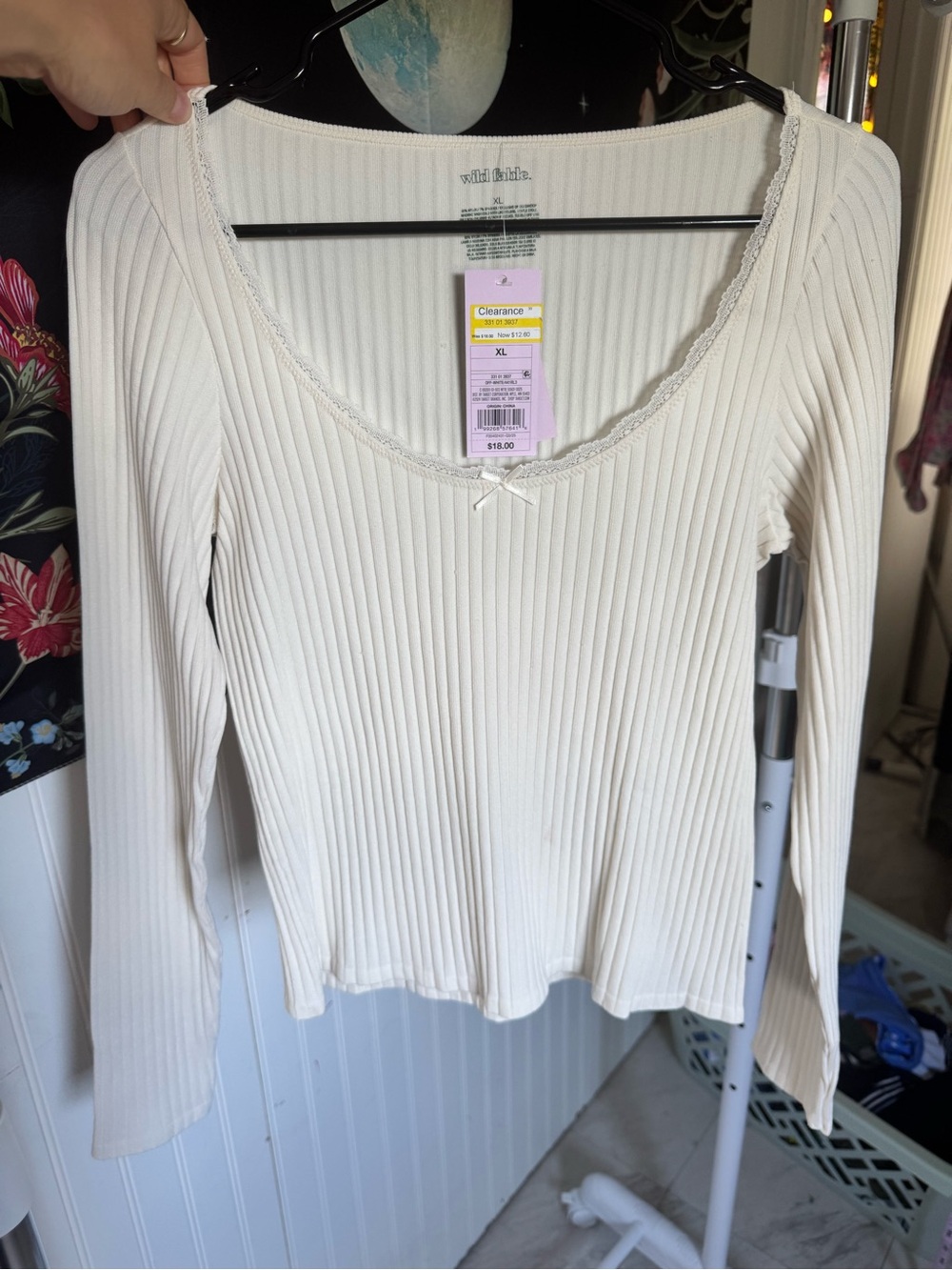 Wild fable Ribbed Scoop Neck Long Sleeve Top in Cream** mark in the front**